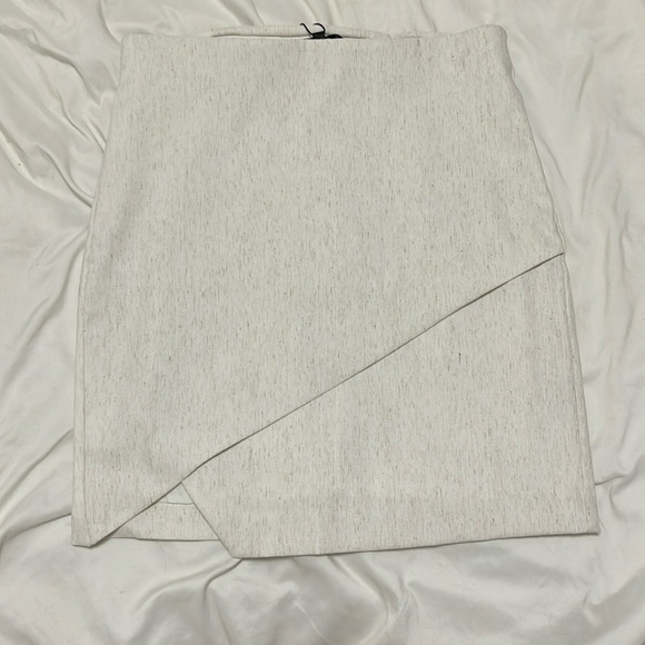 Dynamite Skirt - Picture 1 of 2